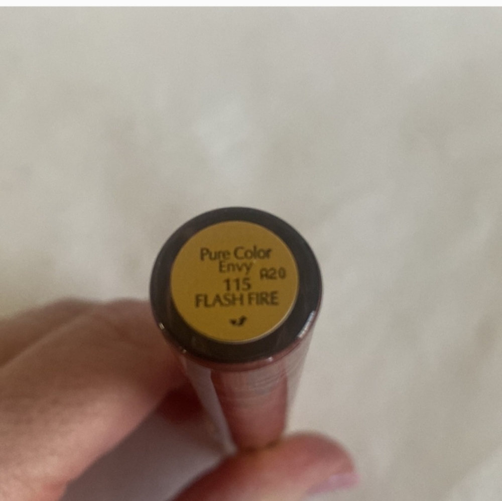 ESTEE LAUDER Pure Color Envy Lip Gloss #115 Flash Fire 0.9oz Full Size NWOB - Picture 4 of 5